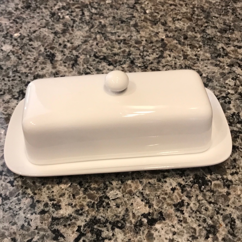 BIA Cordon Bleu farmhouse white butter dish
